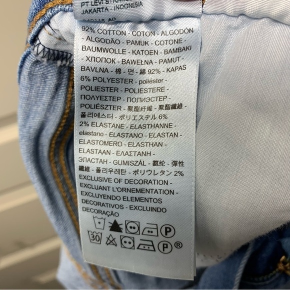 Levi's Cutoff Jeans Shorts Hi Rise Blue Distressed Raw Hem Denim 26 Red Label - Picture 10 of 11